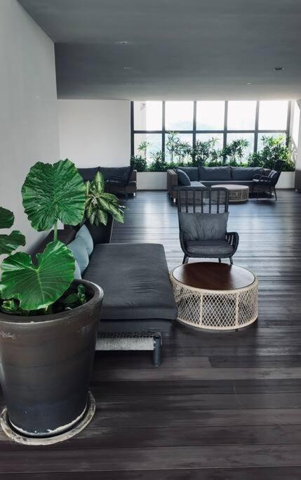 Kl Central, The Establishment,bangsar, Comfy Loft Beside Lrt