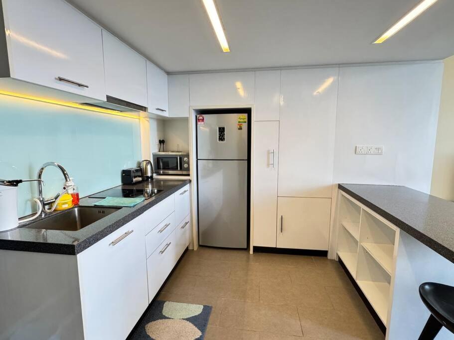 Kl Central, The Establishment,bangsar, Comfy Loft Beside Lrt * Kuala Lumpur
